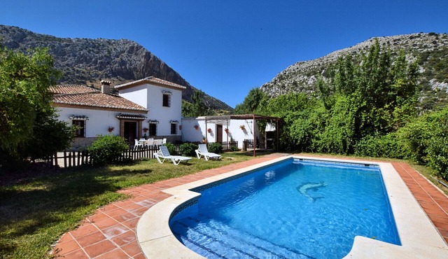 Authentic cortijo with private pool