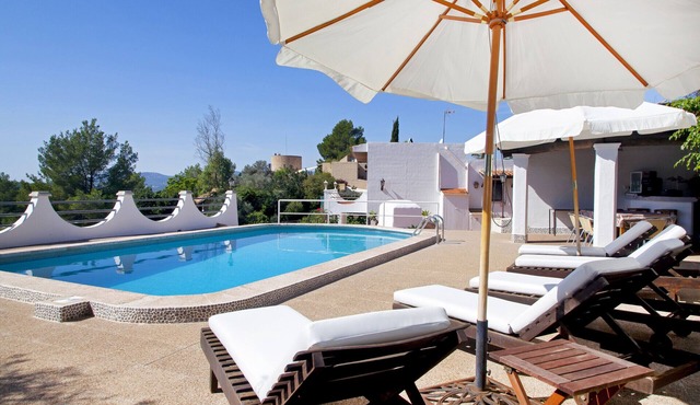 Authentic Ibizan Charm in the Heart of the Island
