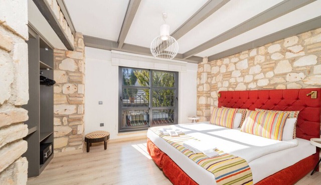 Authentic Flat with Garden 5 min to Beach