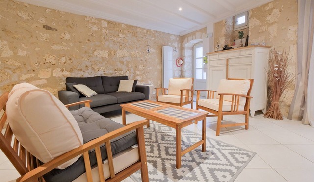 Authentic Charm in the Heart of Brantôme’s Historic Center