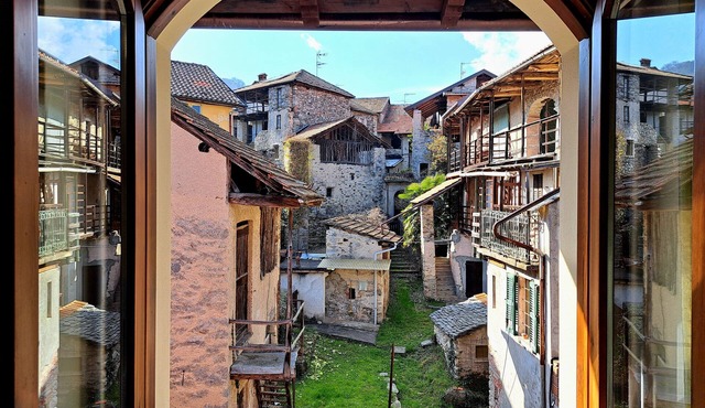 Authentic house, with large sunny garden - Casa Artò
