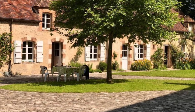 Authentic Large Property in the Heart of Perche, Peacefull Location, Pool, Park