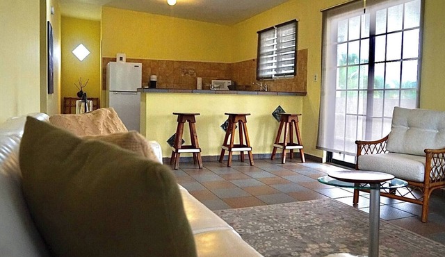 Authentic Local Stay · 3 min to Beach · 2B · AC