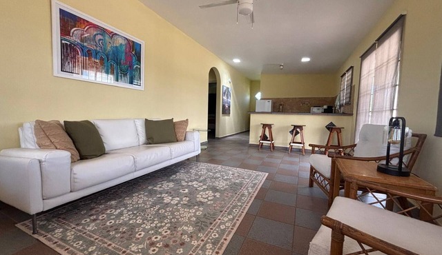 Authentic Local Stay · 3 min to Beach Near Rincon