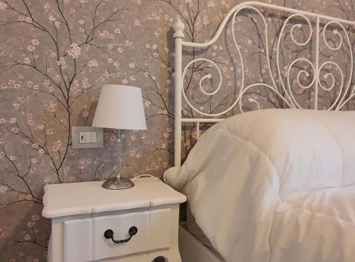 Authentic Milan Ringhiera House near Metro