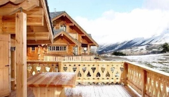 Authentic mountain chalet, view of the mountains, 13 people, high standing