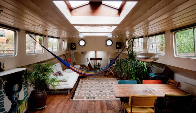 Authentic Ship,Green and Quiet Canal in Center of Amsterdam