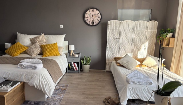 Authentic Travellers Suite