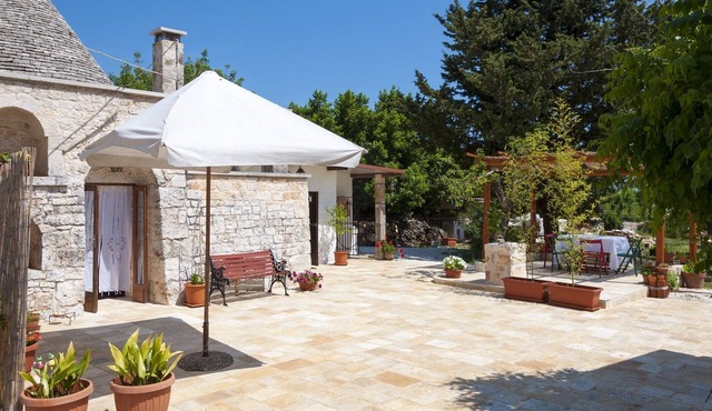 Authentic Trullo in Monopoli for 4 people near the Sea