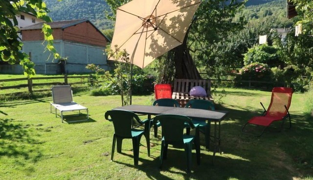 Aux Oiseaux by Interhome