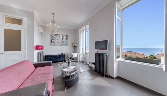 AVAILABLE GRAND PRIX 2027 JUST 5 MIN WALK CASINO SQUARE & TRACK + SEA VIEW!
