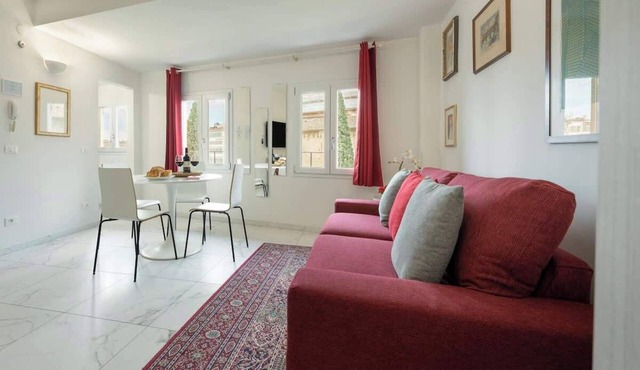Avelli Pia Fourth Floor with 2 Bathrooms