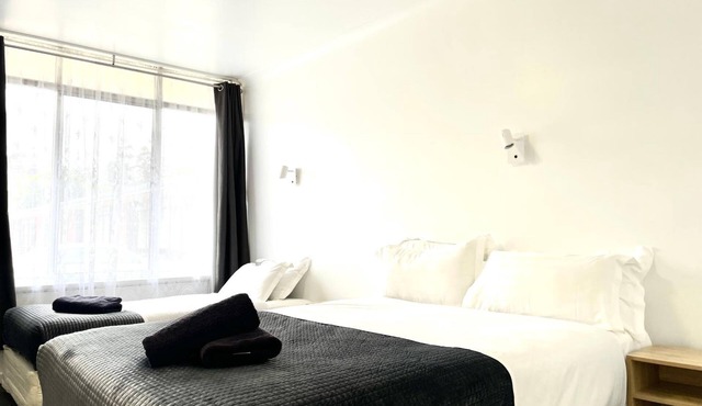 Avenue Motel