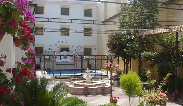 Averroes Hotel