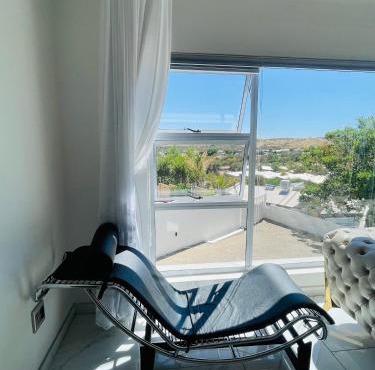 Avis sunrise view