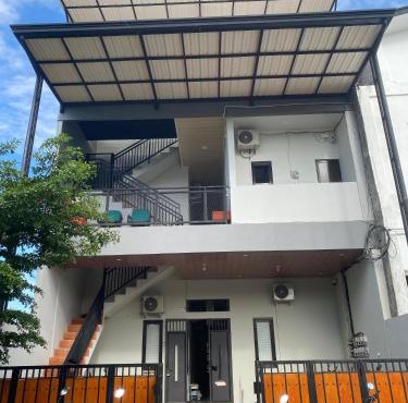 Avner Residence
