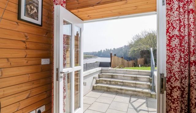 Avonside Cottage