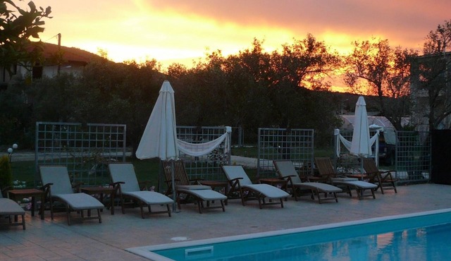Avra Hotel