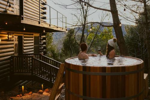 Award-Winning A-Frame with Cedar Hot Tub and Views