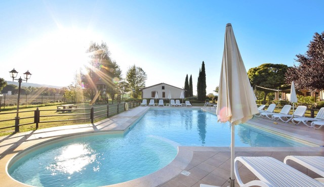 Awesome apartment in Cannara with swimming pool