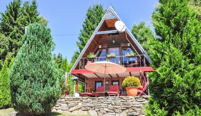 Awesome home in Goldlauter-Heidersbach with sauna
