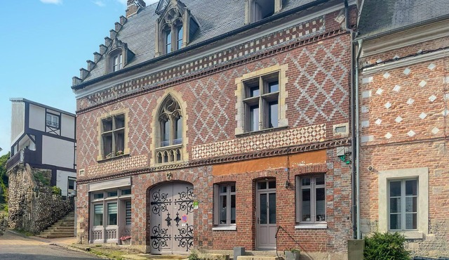 Awesome home in Arques la Bataille