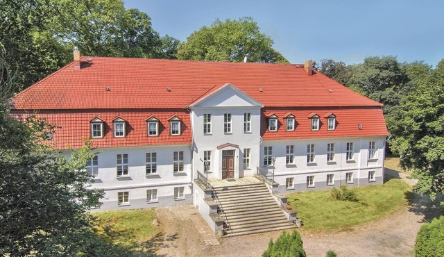 Awesome home in Gross Markow with sauna