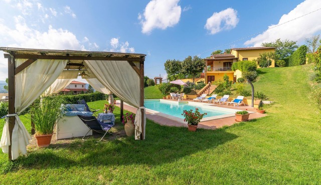 Awesome home in Guardea TR