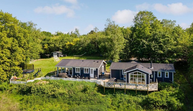 Awesome home in Malling with sauna