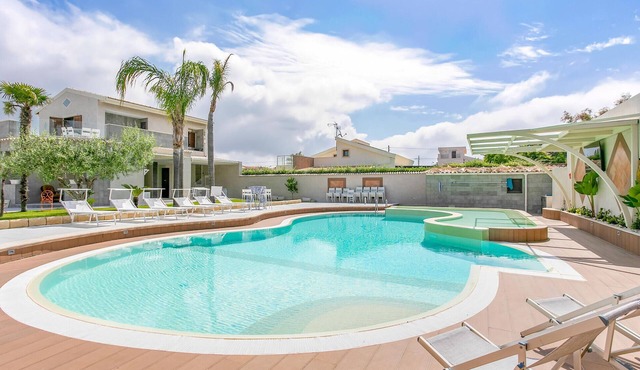Awesome home in Punta Milocca