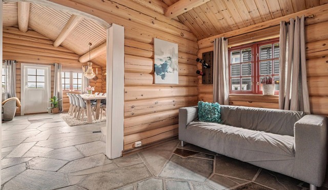 Awesome home in Røros with sauna