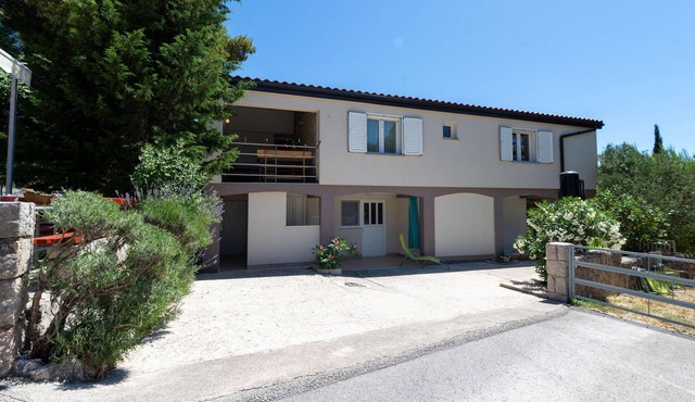Awesome home in Starigrad