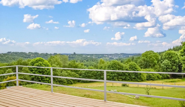 Awesome home in Ussel with WiFi