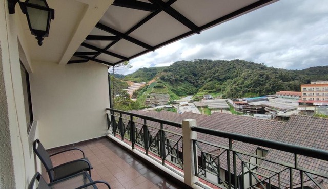 Awesome Homestay Apartment @ Equatorial Hill Resort