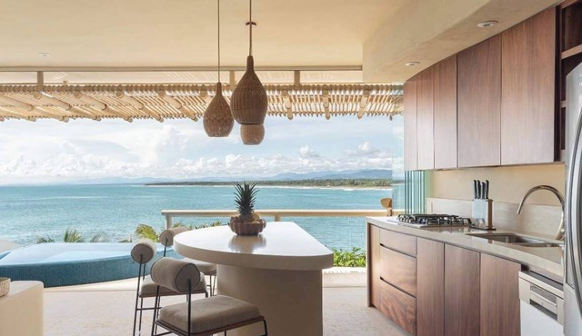 Awesome Sofia 7 Suite Ocean Views