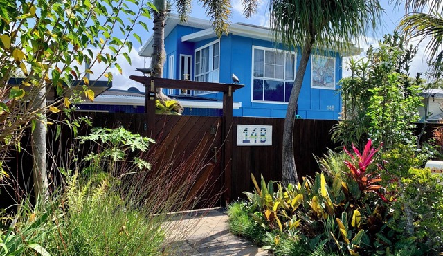 Awesomely Unique & Fun Beach House with Self Contained Unit