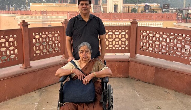 Ayodhya Private Tour & VIP Darshan -Special support for Seniors