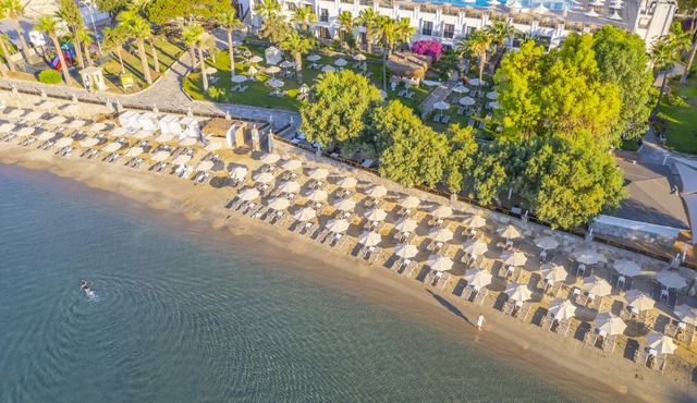 Azka Hotel