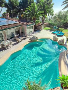 Azzurra Home-Charming Property- For 6 guests