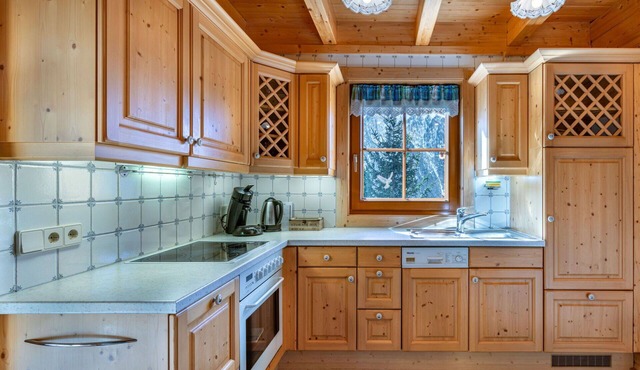 Beautiful private villa for 7 guests with TV, terrace and pets allowed