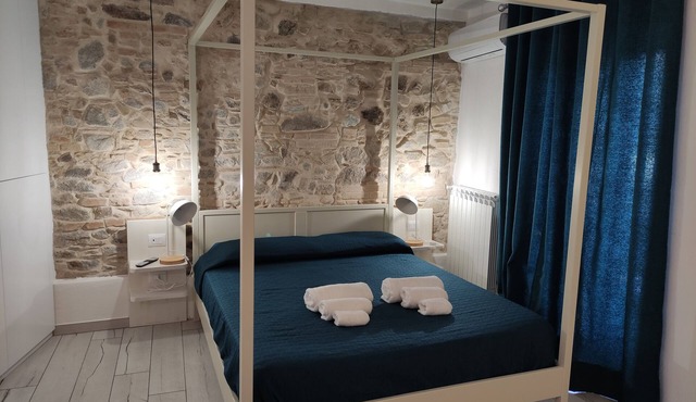 B & b Badolato Gallery-the art of the seaside village