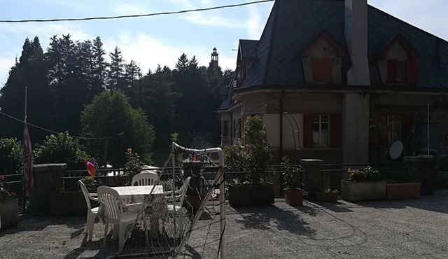 B&B Brunate Kangucavallo