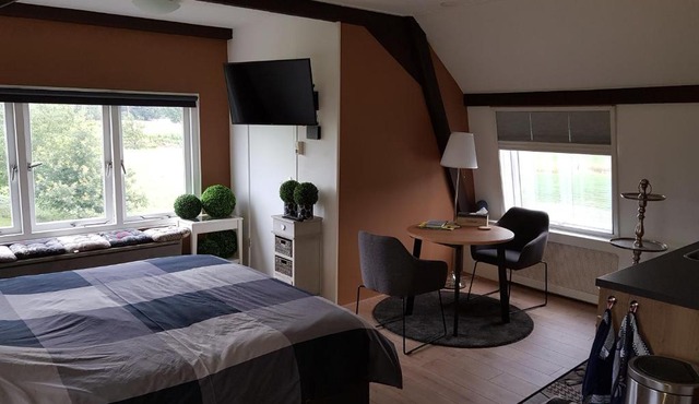 B&B BY Chantal