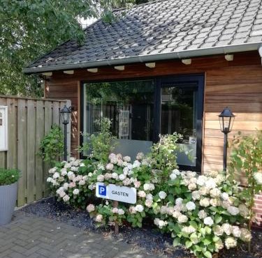 B & B Chawe