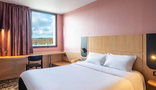 B&B HOTEL Calais Terminal Cité Europe 3 étoiles