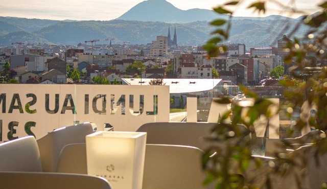 B&B HOTEL Clermont-Ferrand A71-A75 La Méridienne