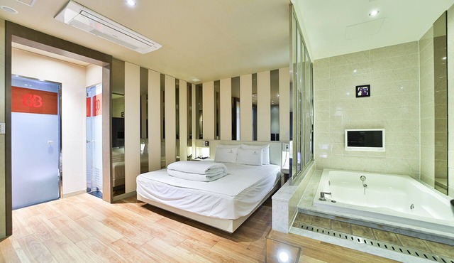 B&B HOTEL