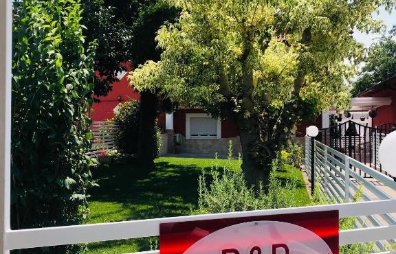 B&B Red Village