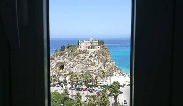 B&b Santa Sofia by holidayngo