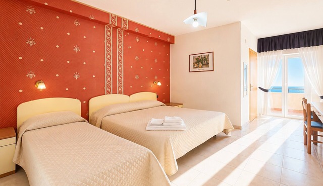 B&B Sea View with Balcony - 243- Santangelo - Pool